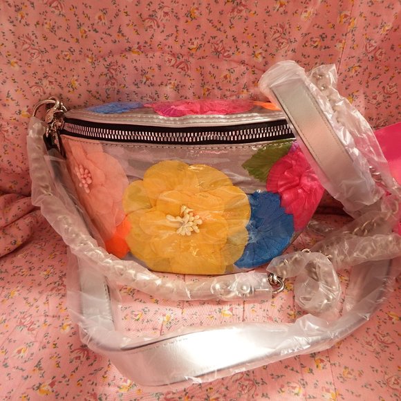 Betsey Johnson Handbags - NWT Betsey Johnson Fanny Pack Garden Flowers cool
